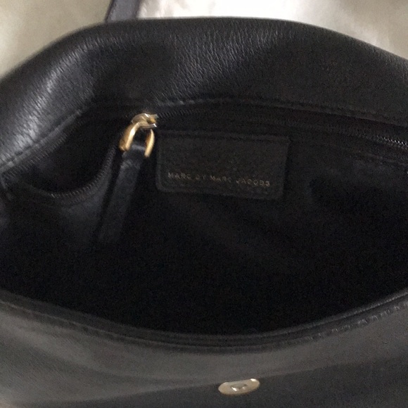 Marc Jacobs bag. - Picture 4 of 11